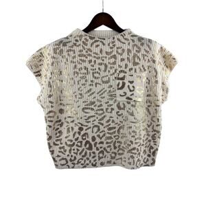Women’s Jodifl Medium Cream Knit Sleeveless Blouse w/ Gold Leopard Print